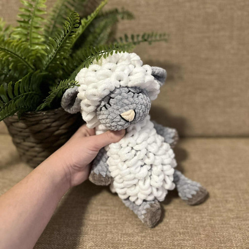 Háčkovaná mini ovečka — foto 2
