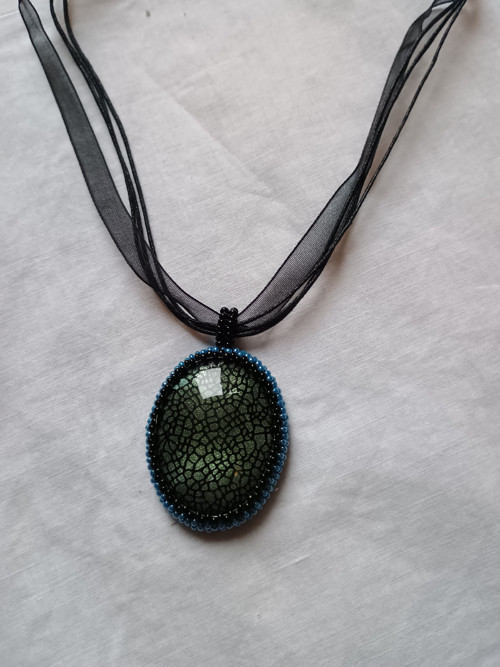 Náhrdelník s kabošonem - Dragonleaf Amulet — foto 2