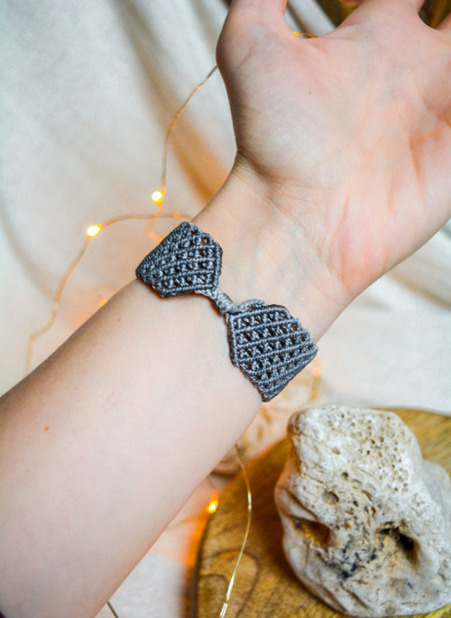 Macrame široký náramek ručně drhaný — foto 5