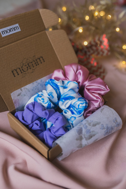 Hedvábná scrunchie "ROSE" — foto 2