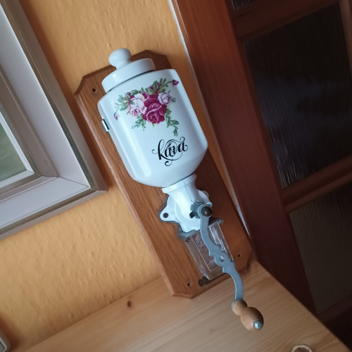 Závěsný mlýnek na kávu — foto 4