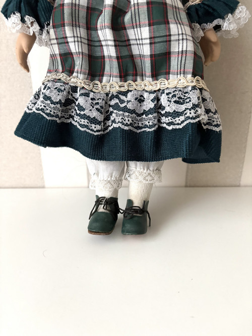 Porcelánová panenka Ester — foto 3