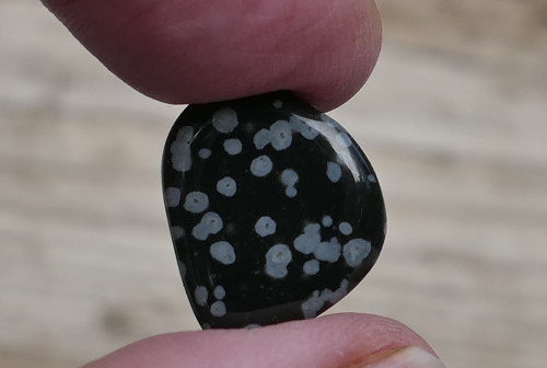 Obsidián sněžný (18 mm) V1534 — foto 3