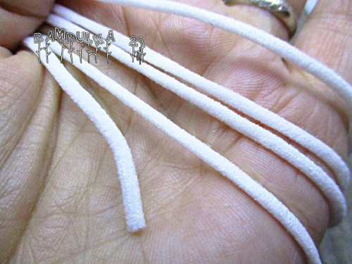 Elastická pruženka cca 3mm, kulatá, bílá, jemná — foto 2