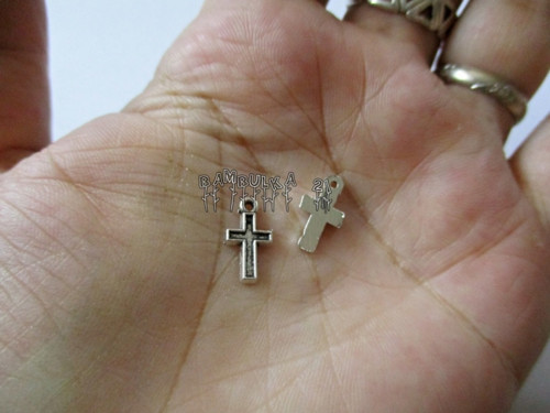 Kovový křížek cca 13x7mm - 1ks — foto 2
