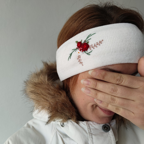 Vyšívaná čelenka krémová — foto 2