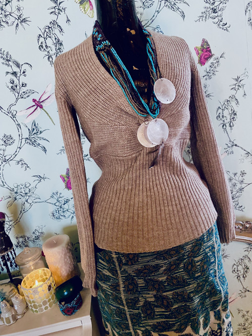 Svetřík basic ecru — foto 2