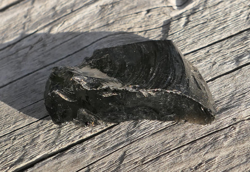Surový obsidián černý V1819 — foto 5