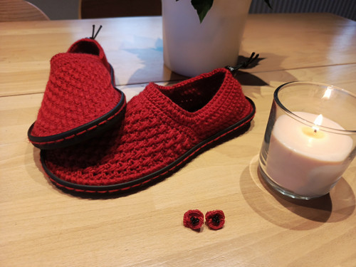 Háčkovaná barefoot elegance "vlčí máky" — foto 4