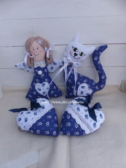 Kočička Šarlota z modrotisku — foto 3
