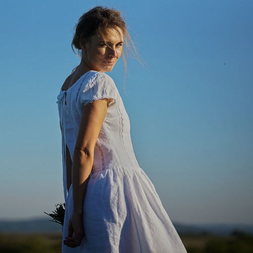 Šaty Jane Eyre v bílé — foto 5
