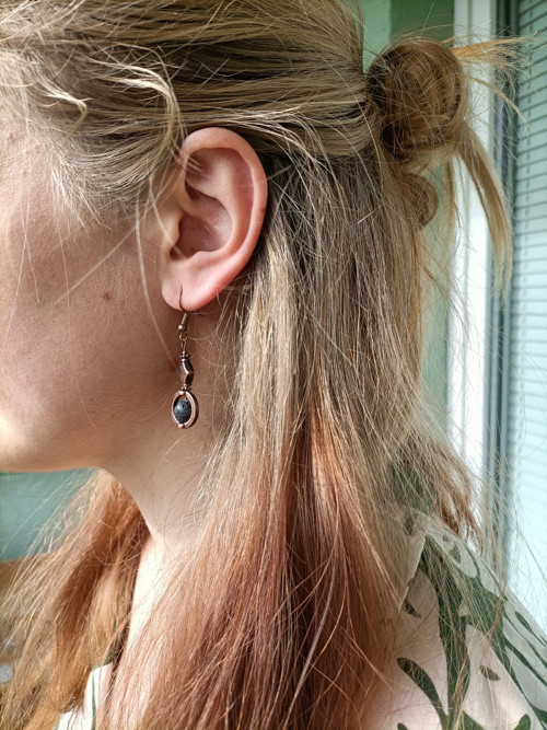 Boho náušnice s přírodní lávou — foto 2