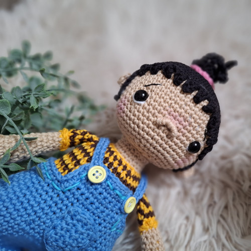 Háčkovaná panenka Agnes — foto 2