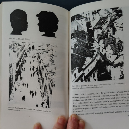 Kniha — foto 2