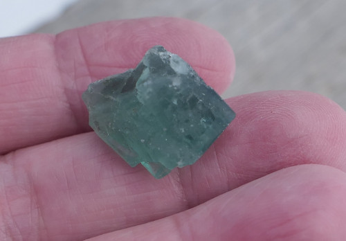 Surový výběrový fluorit V2023 — foto 2