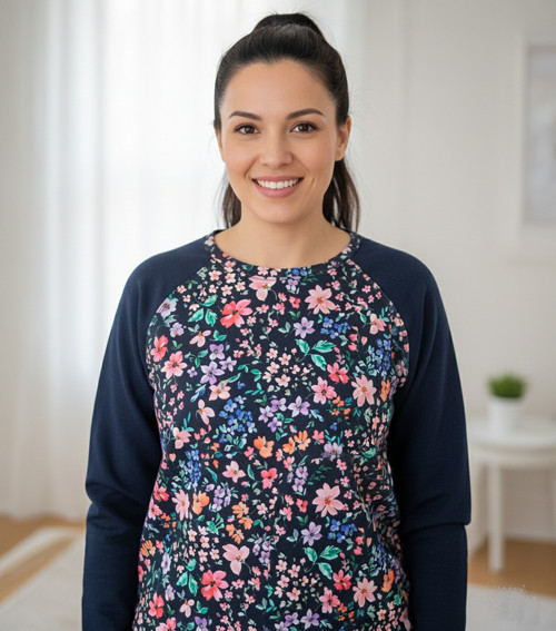 Mikinové šaty s květy — foto 2
