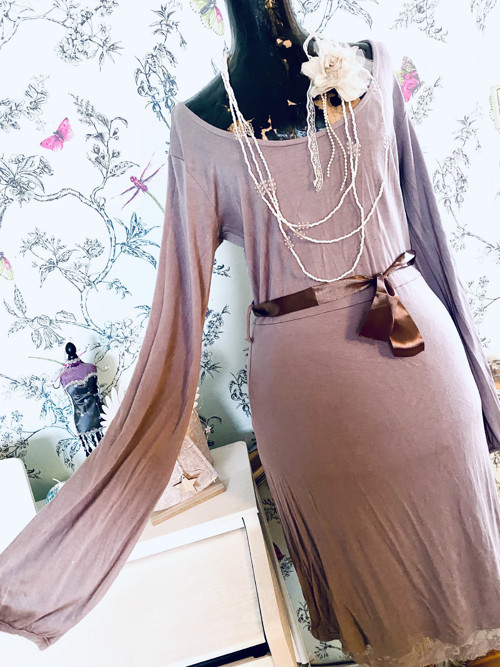 Šaty elegance v moka — foto 3