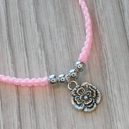 CAMILA I. – macramé náramek s květem — foto 4