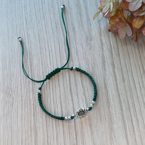 CAMILA II. – macramé náramek s květem — foto 3