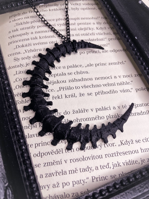 Náhrdelník Vertebrae černý — foto 2