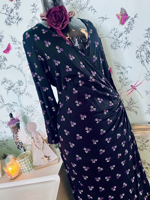 Šaty elegantní zavinovací — foto 3