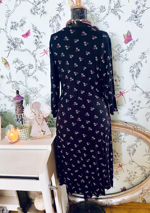 Šaty elegantní zavinovací — foto 5