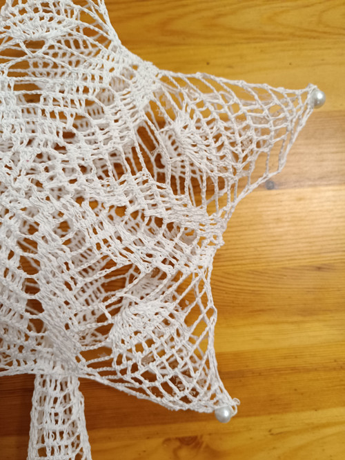 Háčkovaná špička na stromeček velká — foto 3