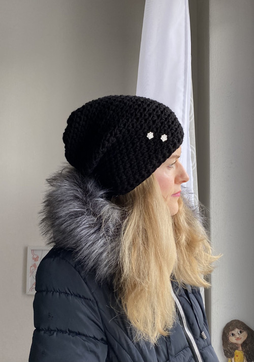 Hučka černá tlapky SKLADEM — foto 2
