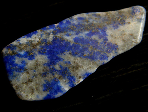 Lapis lazuli - leštěný kousek do šperku — foto 2