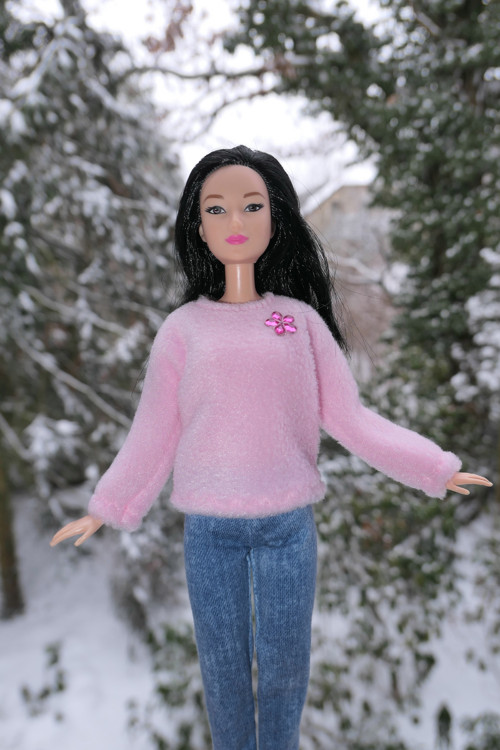 Svetr pro Barbie — foto 3