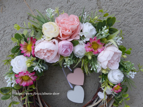Věneček ,,Romantic" 2 se srdíčky — foto 4
