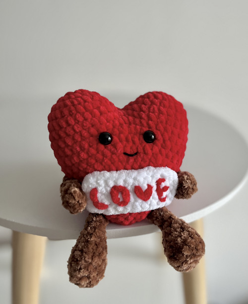 Háčkované srdíčko LOVE — foto 2