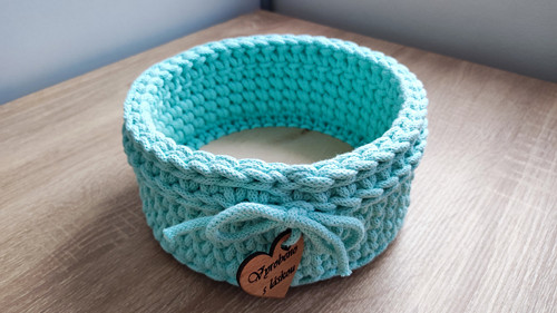 Kulatý háčkovaný košíček, průměr 19 cm — foto 2