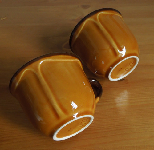 Retro keramické hrnky, 2 kusy — foto 6