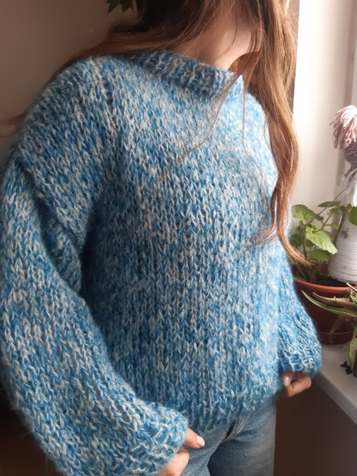 Svetr ledová modř SLEVA — foto 4