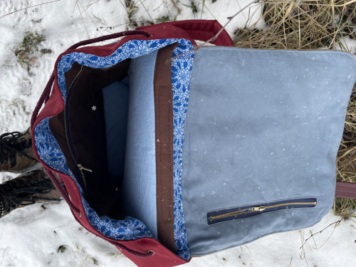 Upcyklovaný batoh BASIC Billy Džín — foto 3