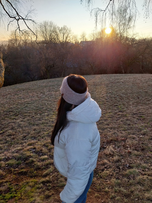 Pletená čelenka křížená — foto 5