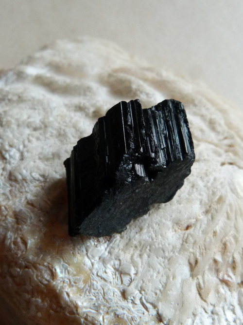 Skoryl - černý turmalín - 2,8 cm (S4) — foto 5