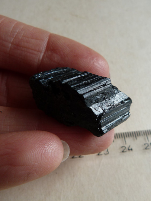 Skoryl - černý turmalín - 2,8 cm (S4) — foto 3