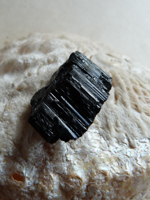 Skoryl - černý turmalín - 3,2 cm (S6) — foto 2