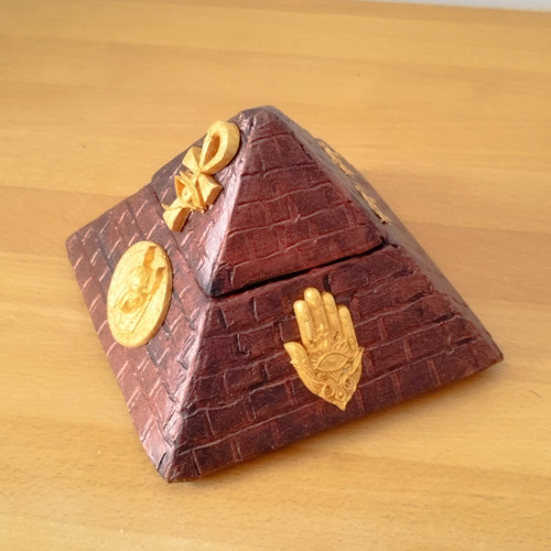 Krabička jako pyramida — foto 2