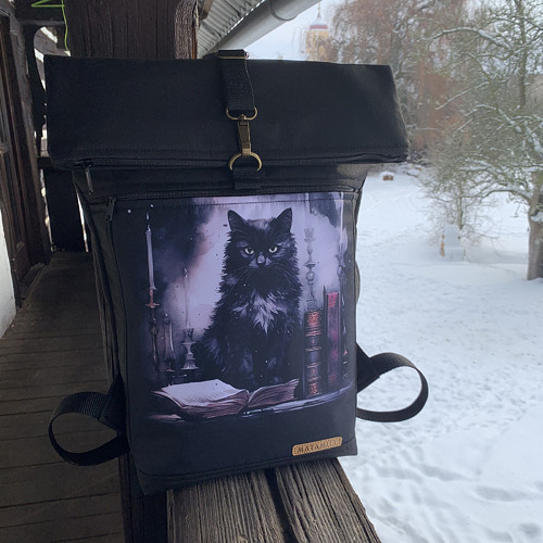 Čarodejnická kočka + přední kapsa na zip — foto 3