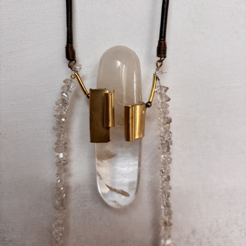 Hlas kamene - kříšťálový amulet — foto 4