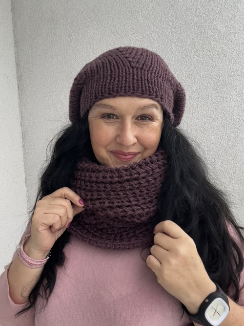 Baret hnědofialový — foto 2