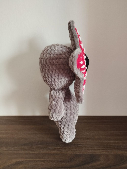 Háčkovaný Demogorgon — foto 3