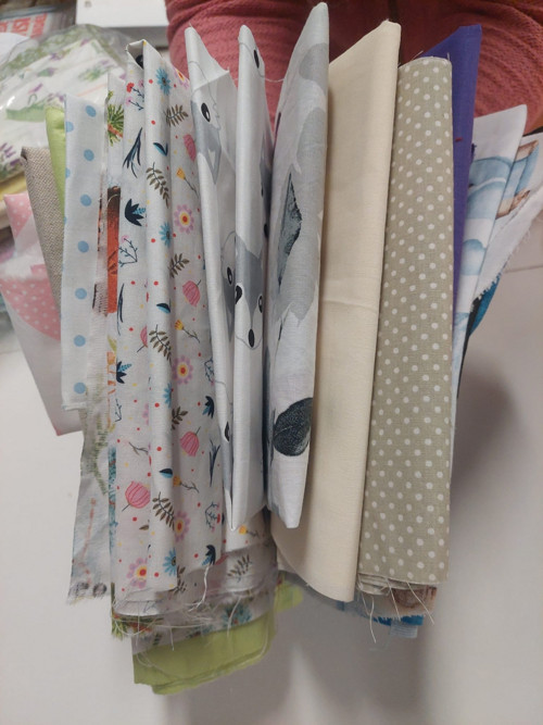 Bal.cca 570g např. na patchwork — foto 2