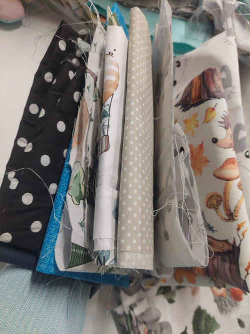 Bal.cca 540g např. na patchwork — foto 2