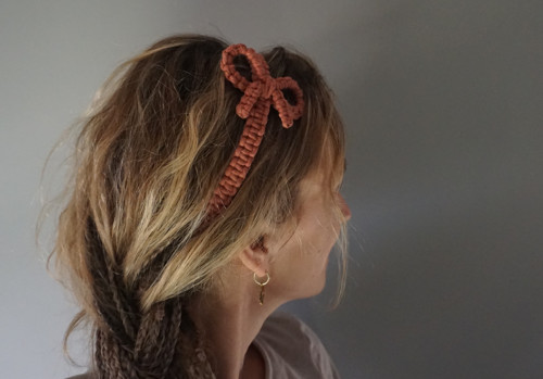 Macrame čelenka - Vínová mašliška — foto 3
