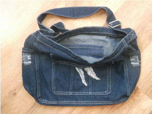 Velká džínová crossbody kabela. — foto 2