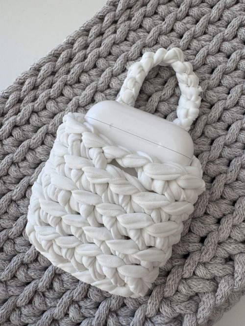 Háčkovaný obal na sluchátka - off white — foto 2
